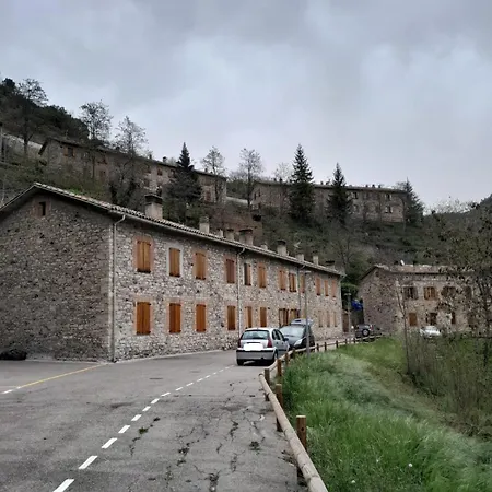 Duplex 4 En Cercs, Berga- A 30 Mins Del Pedraforca شقة Sant Corneli