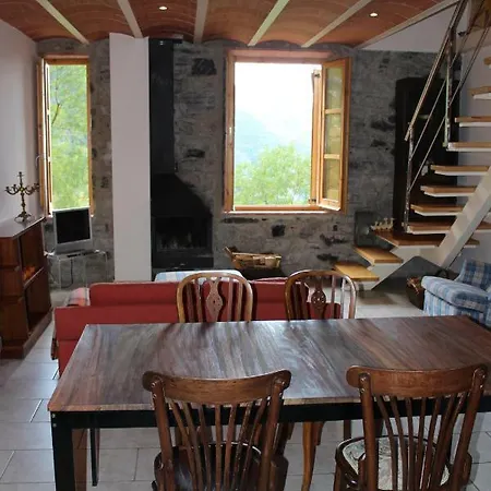 Duplex 4 En Cercs, Berga- A 30 Mins Del Pedraforca * Sant Corneli