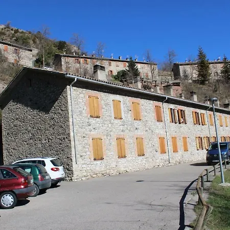 Apartmán Duplex 4 En Cercs, Berga- A 30 Mins Del Pedraforca *