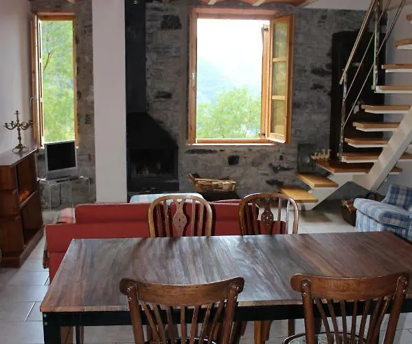 Duplex 4 En Cercs, Berga- A 30 Mins Del Pedraforca * Sant Corneli