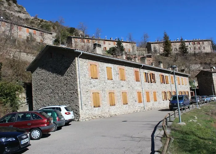 شقة Duplex 4 En Cercs, Berga- A 30 Mins Del Pedraforca *